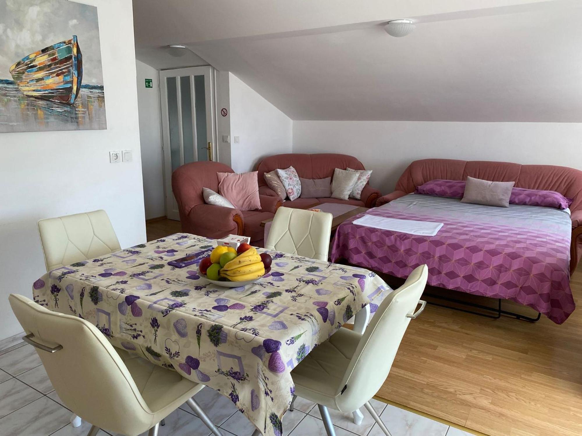 Apartments Mare Banjol Екстериор снимка